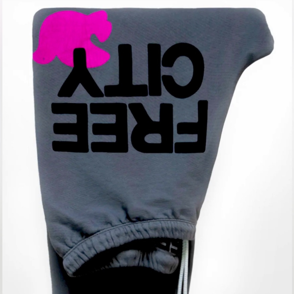 PREPPY free city sweats ⚡️🎀🏝️🌊🐚🧿💗